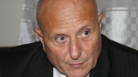 تونس تعيش شبه انتفاضة.. ومؤسف أن يترشح بن علي لولاية خامسة