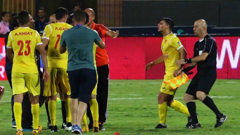 نغيز يعتذر عن تصرفات لاعبي النصرية