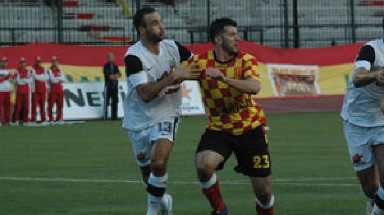 غانا يعترف بصعوبة المهمة ويتأسف لغياب بعض اللاعبين