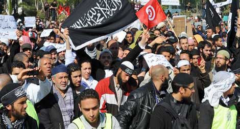 Des milliers d'islamistes dans la rue pour “assainir” la Tunisie