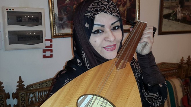 نعيمة عبابسة تقصف مسؤولي الثقافة: “الله لا تربحكم”!