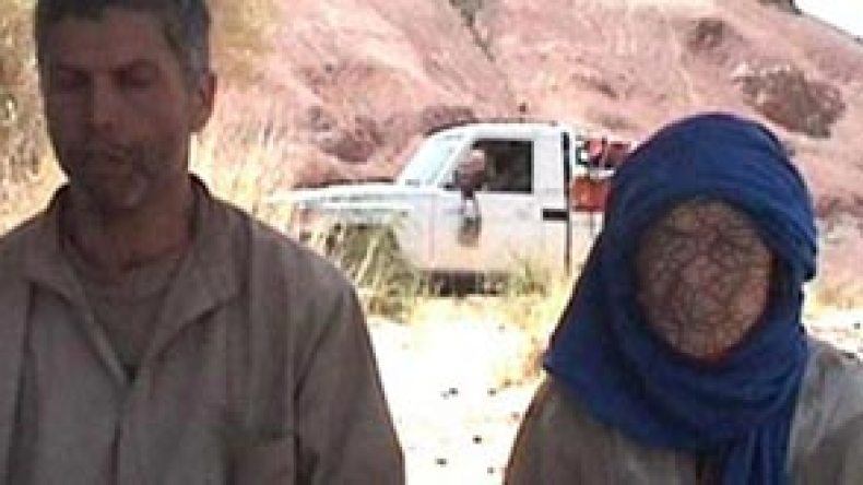 محمد محمود وزوجته يرفضان ضمهما لشروط “القاعدة” للإفراج عن النمساويين