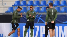 زملاء غلام “يتمرّدون” ضد رئيس نادي نابولي