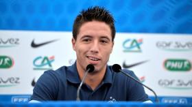 ناصري : أتمنى التوفيق للخضر في المونديال وفرنسا ستقصى من الدور الأول !