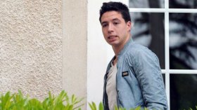 اليمين  المتطرف  يطالب  بمقاطعة  المنتخب  الفرنسي