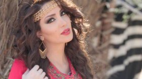 فخورة بجزائريتي ولبست البلوزة لأدعم “إلبس جزائري”