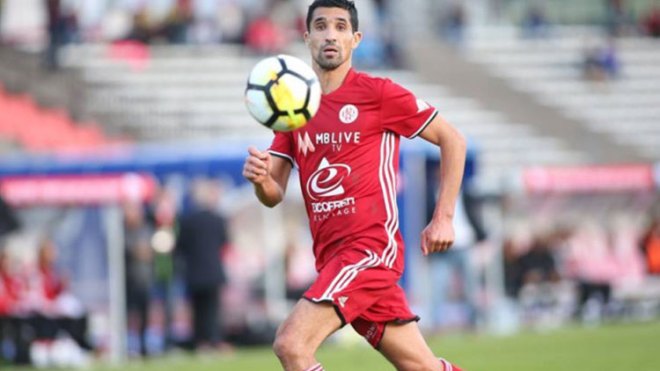 هكذا ودع نجوم الملاعب في سن الأربعين