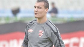 اتحاد الجزائر: بوشامة يجدد و زماموش متردد