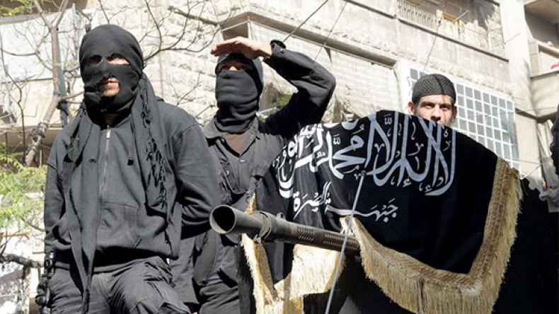 متابعة شابين أشادا بقريبهما الإرهابي في صفوف “جبهة النصرة” بسوريا