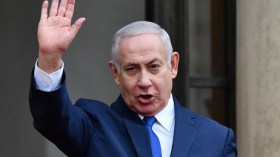 الاحتماء بـ”إسرائيل”!