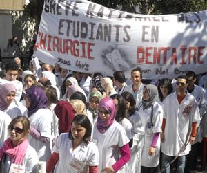 5 injured in a protest of Medicine students