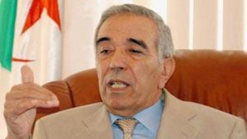 الداخلية ترخص للتقويميين لعقد ندوة ضد قيادة الأفلان