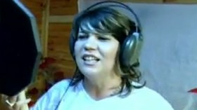 الشابة نوال تقود شبكة احتيال وسطو عن طريق زبونات الملاهي الليلية