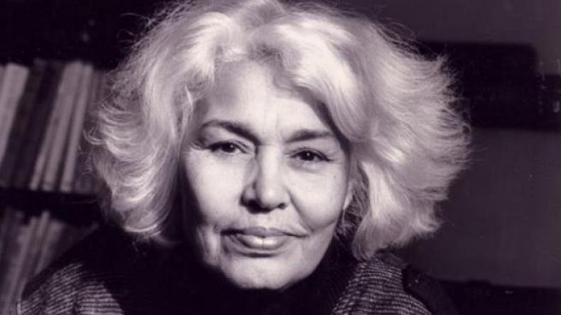 حين تدافع”المزعوقات”عن السفور!