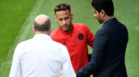 الخليفي: لم أجبر نيمار على التوقيع