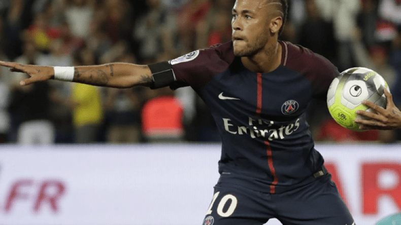 مذبحة في “البياسجي”.. 8  لاعبين سيسرحون من أجل نيمار