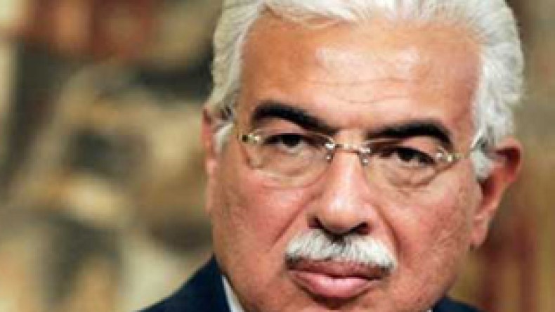 لعنة الإقالة تلاحق نظيف وزاهر وقنابل الفساد والفشل تلغّم الحكومة والاتحاد المصري