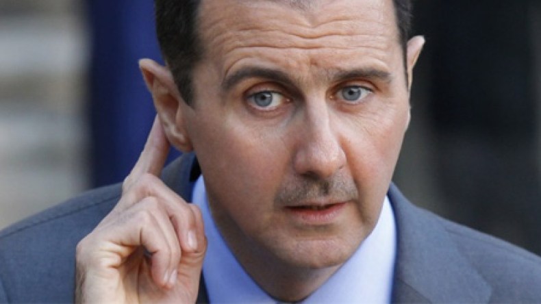 مهندس مسيحي سوري يستفز الجزائريين بتعليق منشور يمجد الأسد بالمسجد