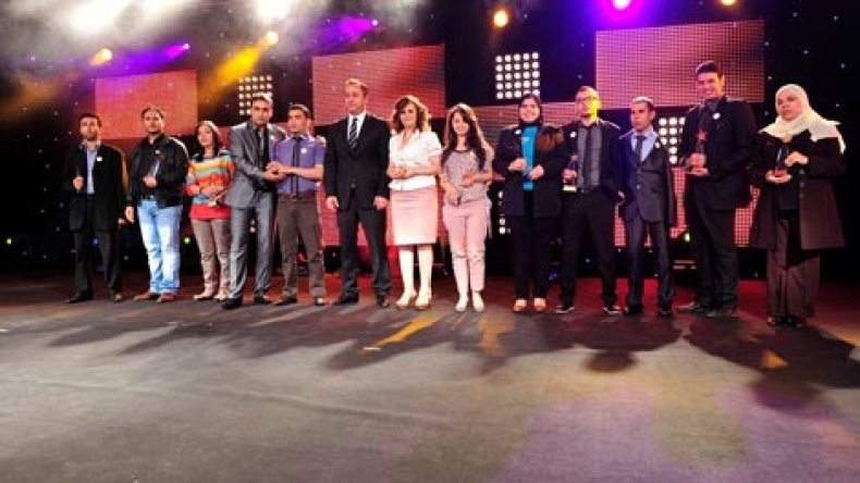 نجمة‭ ‬تكافئ‭ ‬الفائزين‭ ‬بنجمة‭ ‬الإعلام‭ ‬ورواد‭ ‬الصحافة‭ ‬الوطنية‭ ‬