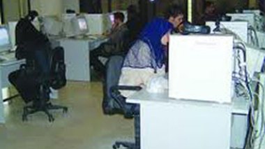 Pour suivre les derniers développements de la situation en Tunisie : des Algériens ont passé la nuit dans des  cybercafés