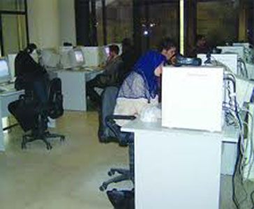 Pour suivre les derniers développements de la situation en Tunisie : des Algériens ont passé la nuit dans des  cybercafés