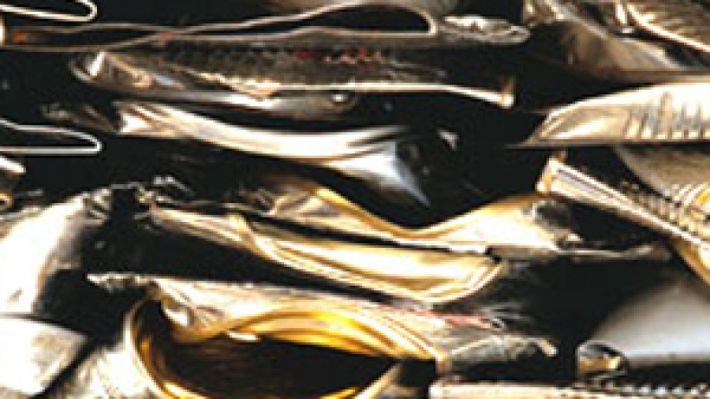 الأزمة المالية تجفف منابع تموين مهربي النفايات المعدنية بوهران