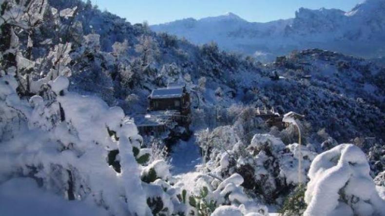 ثلوج على المرتفعات التي يزيد علوها عن 900 متر الأربعاء