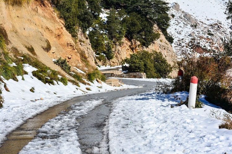 Chutes de neige attendues dans 12 wilayas