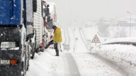 الثلوج‭ ‬تخلف‭ ‬قتيلا‭ ‬و65‭ ‬جريحا‭ ‬بسطيف