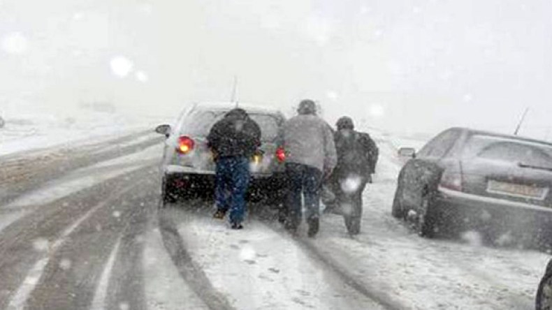 الثلوج تشلّ خمس ولايات في الشرق والوسط