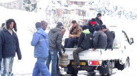 مستودعات للغذاء عبر الوطن تحسبا للثلوج والفيضانات