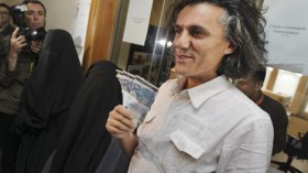 نكاز يعد بوتفليقة بمنصب رئيس شرفي للجزائر