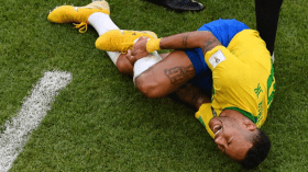 نيمار يعترف بادعاء التمثيل في المونديال