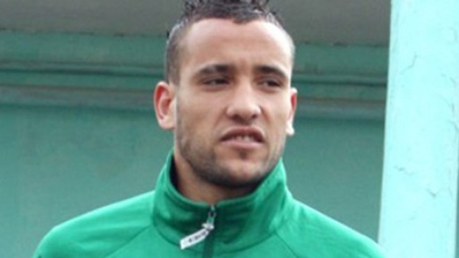 م.وهران: نساخ يطالب بمستحقاته المالية وهريات يغيب عن التدريبات