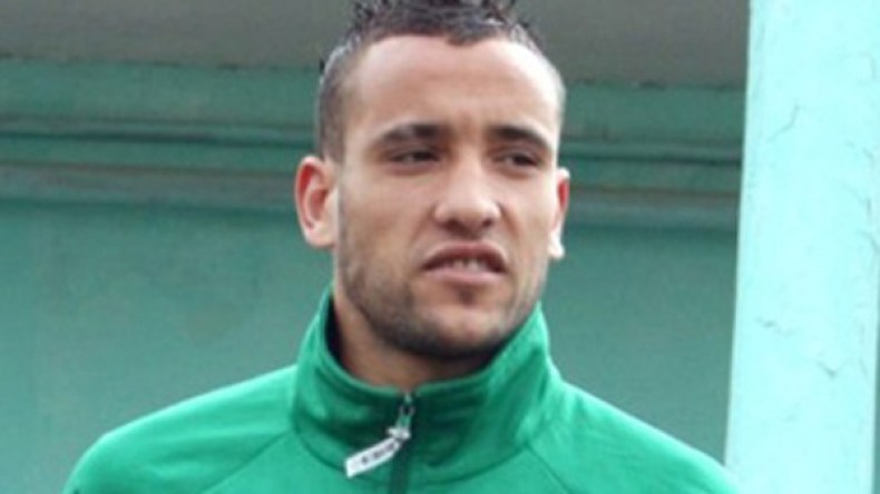 م.وهران: نساخ يطالب بمستحقاته المالية وهريات يغيب عن التدريبات