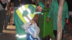 أعوان النظافة المتعاقدون يرفضون وجمع القمامة بـ 9000 دينار