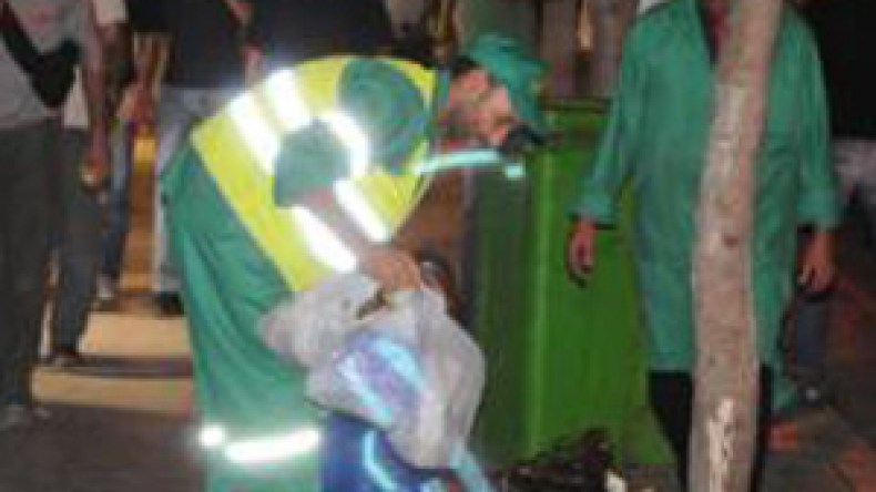 أعوان النظافة المتعاقدون يرفضون وجمع القمامة بـ 9000 دينار