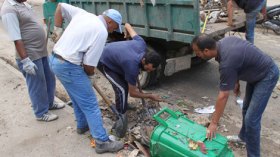 5 آلاف عون لرفع 4500 طن من مخلفات الأضاحي بـ 29 بلدية بالعاصمة