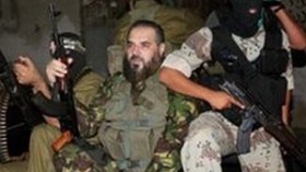 الاف الفلسطينيين شيعوا نزار ريان وافراد عائلة وسط دعوات للانتقام من اسرائيل