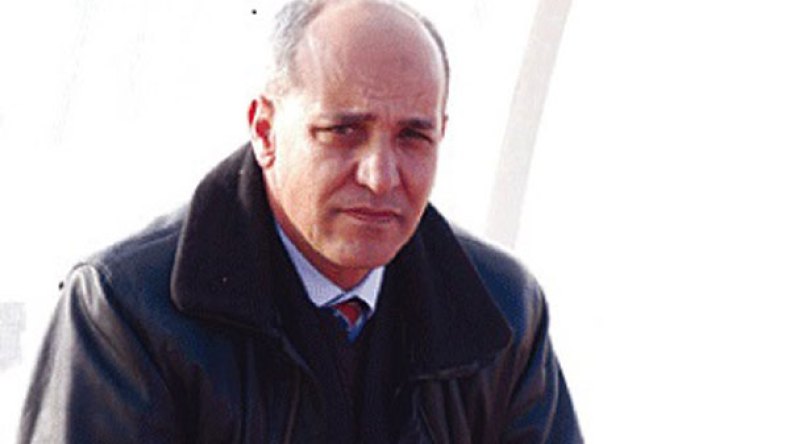 شباب باتنة: الغموض يتواصل وتسليم المهام يتأجل بين نزار وبن فليس