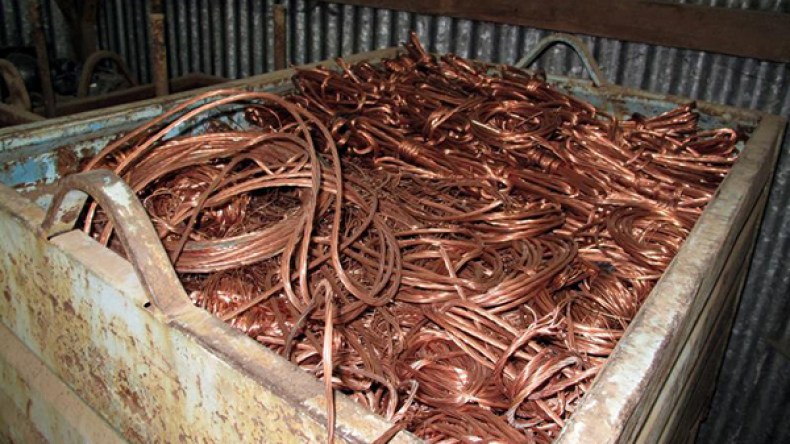 إيداع تسعة عناصر من عصابة النحاس رهن الحبس