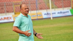 مدرب جديد لِمُنافس “الخضر” في مارس المقبل