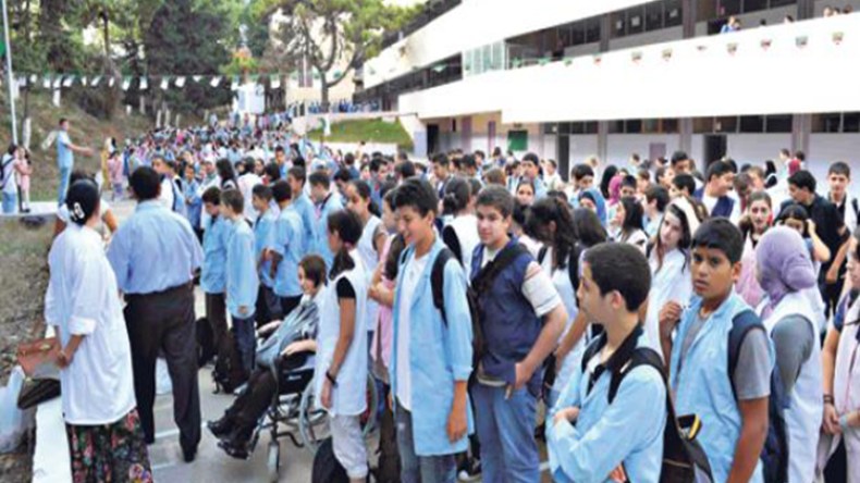 بن غبريط تعطي إشارة إنطلاق الموسم الدراسي الجديد من سكيكدة