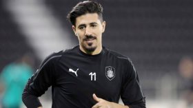 تأهّل بونجاح للنهائي وإقصاء براهيمي