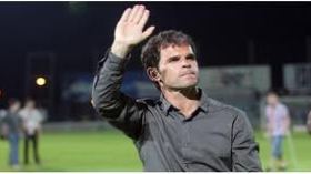 حداد يقيل أولي نيكول