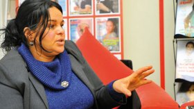 الفنانة نضال: “أجنحة نمولة” تكريم لمدرسة الأجيال حديدوان