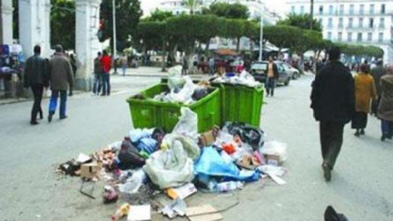 الجزائر: النفايات المنزلية المفرزة تفوق الـ10 ملايين طن سنويا