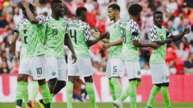 أنباء مُتضاربة عن إصابة 4 لاعبين نيجيريين بِفيروس “كورونا”