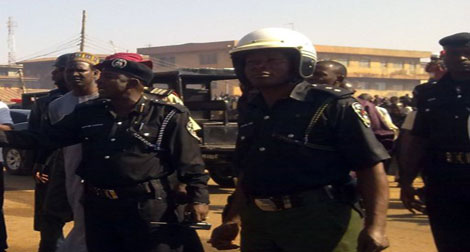 Nigéria: des explosions visent deux églises dans le nord