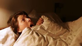 الرقص وخلع الضرس وزيارة الميت.. منامات ترعب الجزائريات